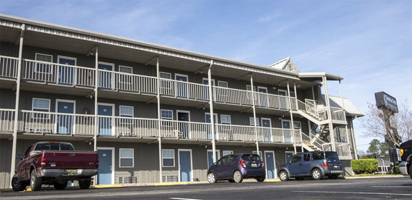 Daybreak Suites Extended Stay Дотан Екстериор снимка